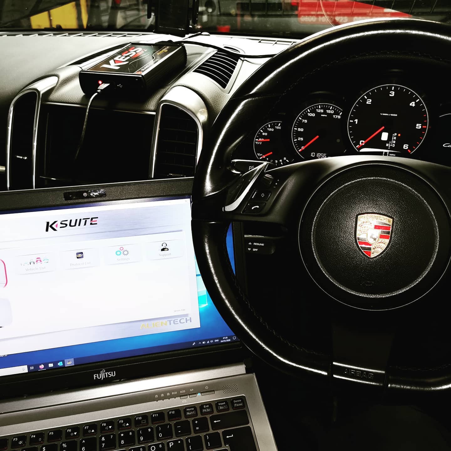 Advanced vehicle diagnostics at MRD Automotive